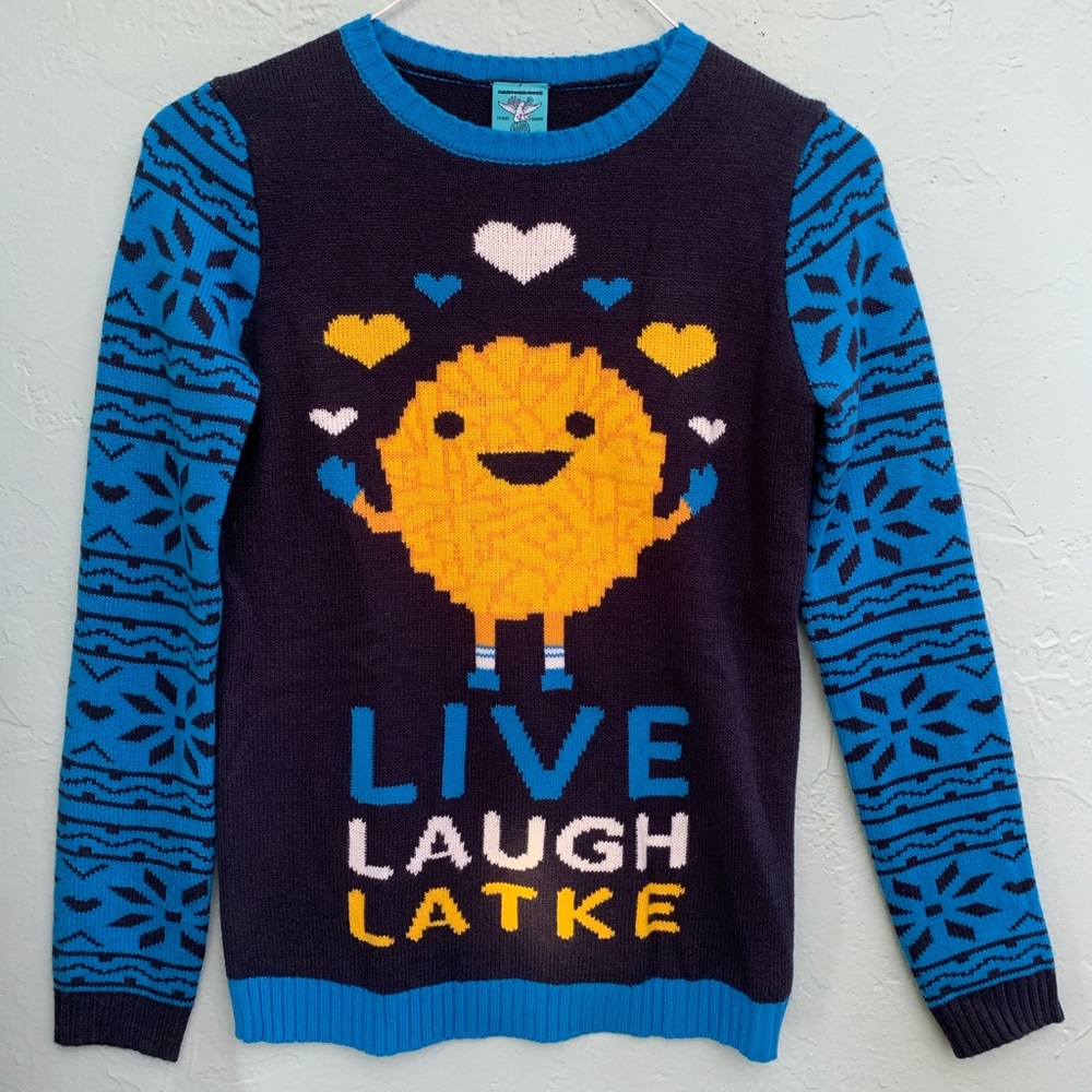 Adorable “ugly Hanukkah” sweater